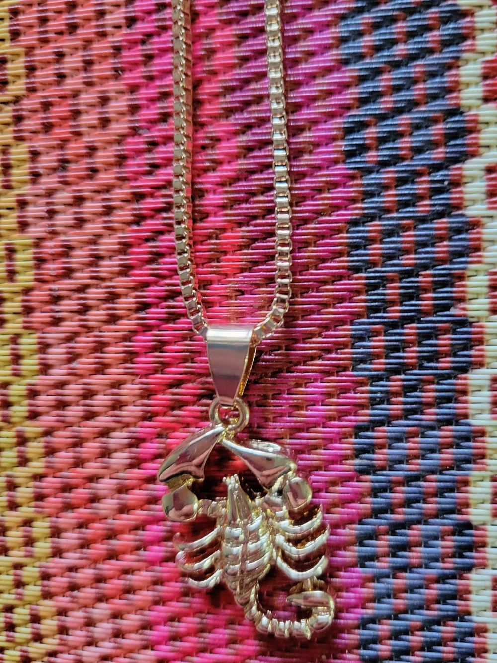 NWOT Gold Scorpion Pendant Necklace - Women Jewelry